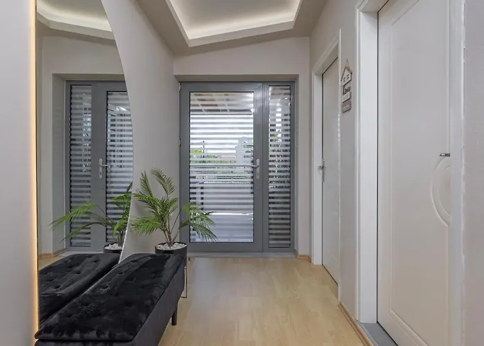 Nyaraló Coral Paradise Luxury Modern Family With Jacuzzi, Pool View & Parking In Rhodes Island Kremasztí