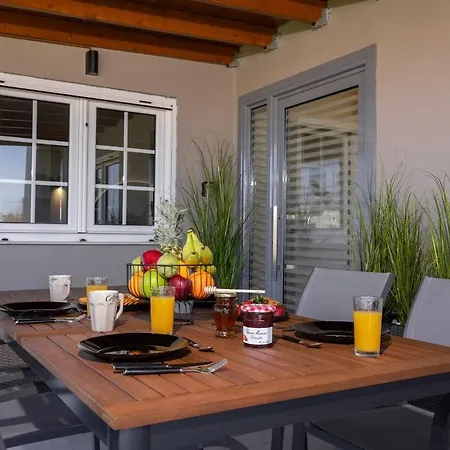 Coral Paradise Luxury Modern Family With Jacuzzi, Pool View & Parking In Rhodes Island