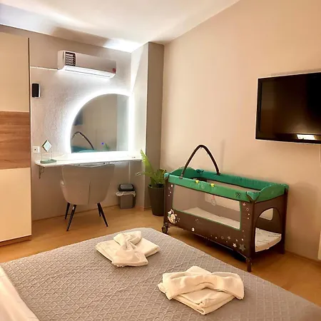 Coral Paradise Luxury Modern Family With Jacuzzi, Pool View & Parking In Rhodes Island