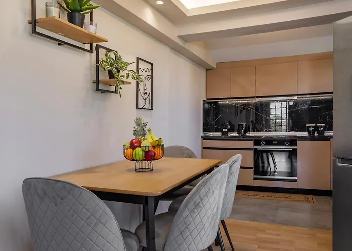Coral Paradise Luxury Modern Family With Jacuzzi, Pool View & Parking In Rhodes Island 펜션 *