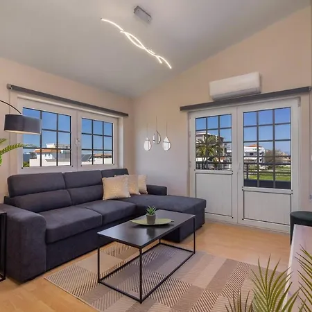 Coral Paradise Luxury Modern Family With Jacuzzi, Pool View & Parking In Rhodes Island Casa de Férias *