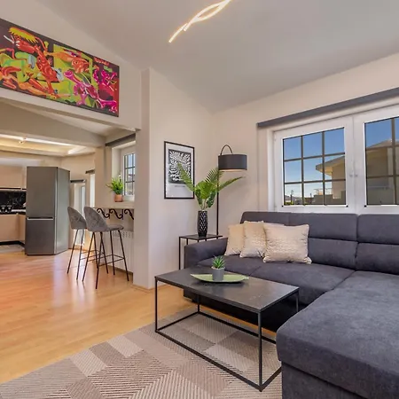 Coral Paradise Luxury Modern Family With Jacuzzi, Pool View & Parking In Rhodes Island