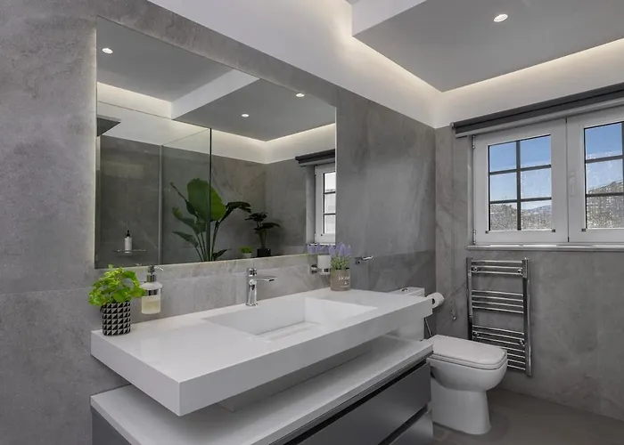 Coral Paradise Luxury Modern Family With Jacuzzi, Pool View & Parking In Rhodes Island *