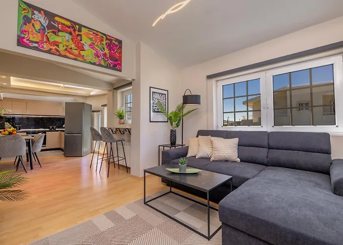 Coral Paradise Luxury Modern Family With Jacuzzi, Pool View & Parking In Rhodes Island