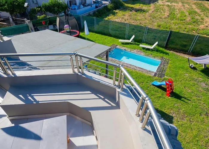 Coral Paradise Luxury Modern Family With Jacuzzi, Pool View & Parking In Rhodes Island Сasa de vacaciones *