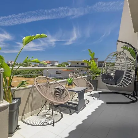 Coral Paradise Luxury Modern Family With Jacuzzi, Pool View & Parking In Rhodes Island