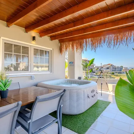 Coral Paradise Luxury Modern Family With Jacuzzi, Pool View & Parking In Rhodes Island 別荘 クレマスティ