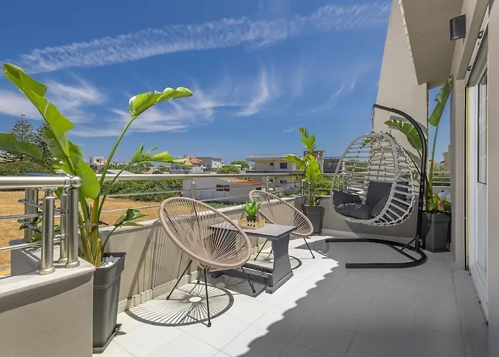 Coral Paradise Luxury Modern Family With Jacuzzi, Pool View & Parking In Rhodes Island